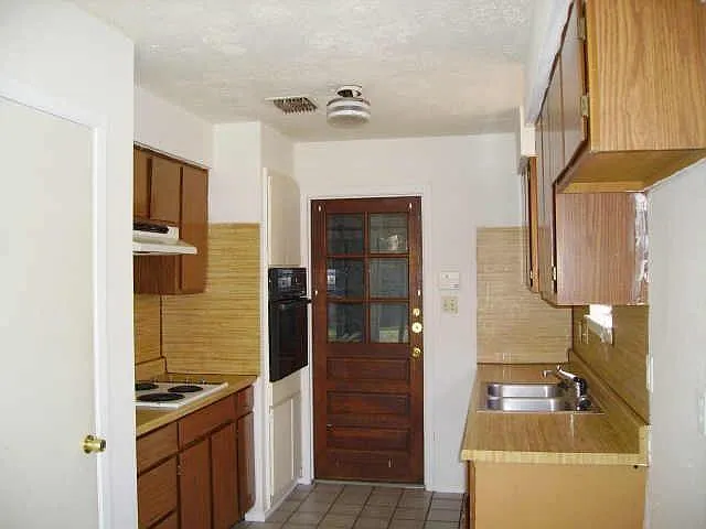 810 Terryhollow St — Photo 5