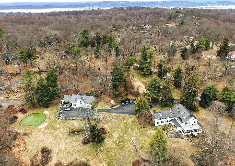 1st image of 255 Mountain Road