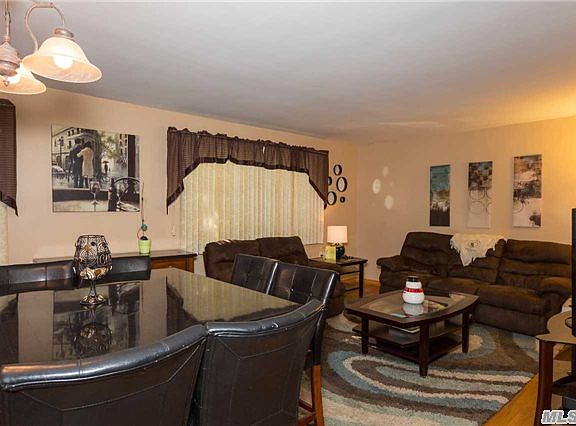 3rd image of 8115 268th St