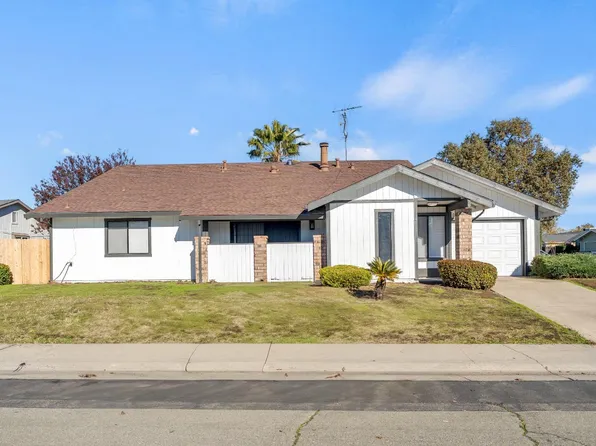 2 Vario Ct, Sacramento, CA 95828