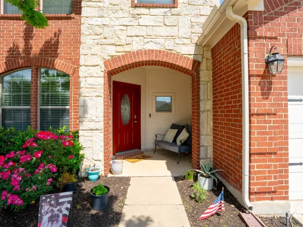 8805 Whirlwind Trl, Crossroads, TX 76227