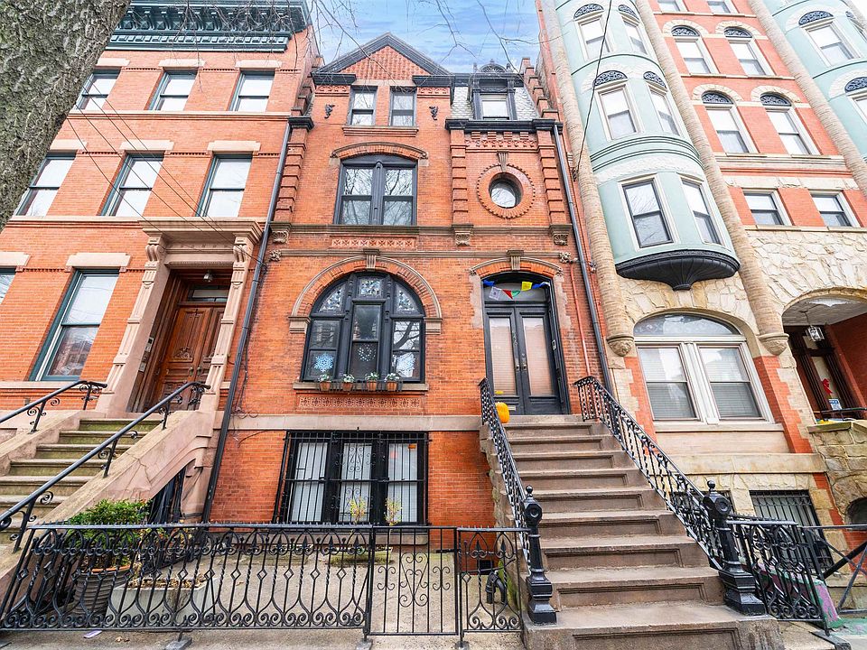 1st image of 446 Jersey Ave #1