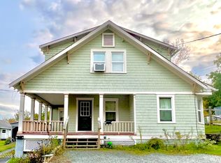 44 Saunders St, Whitehall, NY 12887