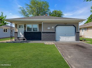 460 Jamaica Blvd, Toms River, NJ 08757