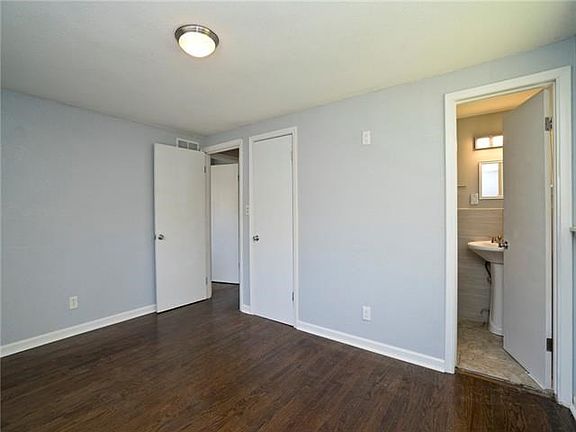 3rd image of 203 Highland Dr
