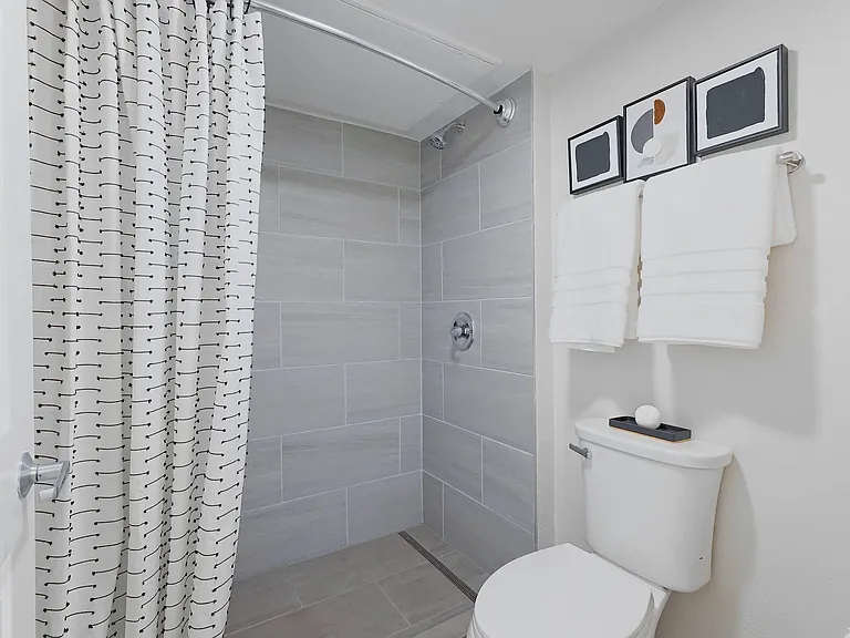 TRELLIS Canyon Creek Apartments — Photo 43
