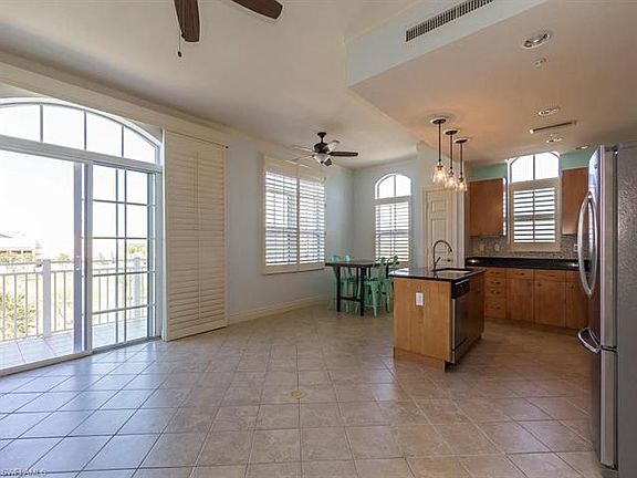 2nd image of 5060 Annunciation Cir #6301