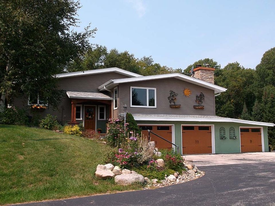 1st image of N6054 Hillcrest Dr