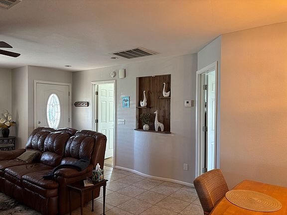4th image of 533 Leisure World