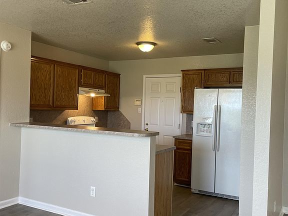 5th image of 2908 Curtis Dr