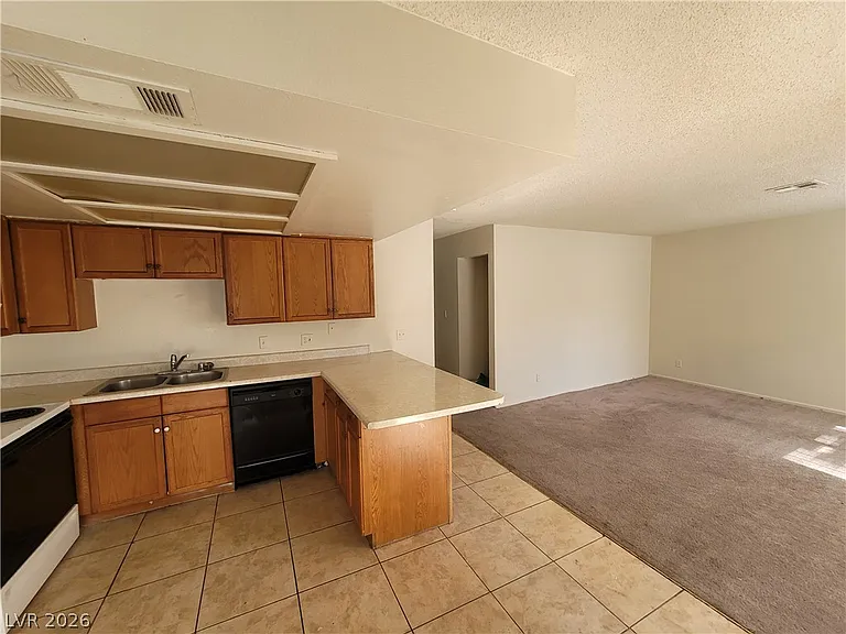 4300 N Lamont St #232 — Photo 37