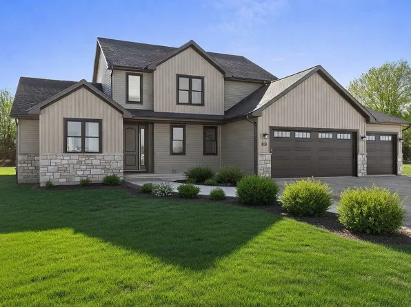 302 Lansdowne St, De Pere, WI 54115