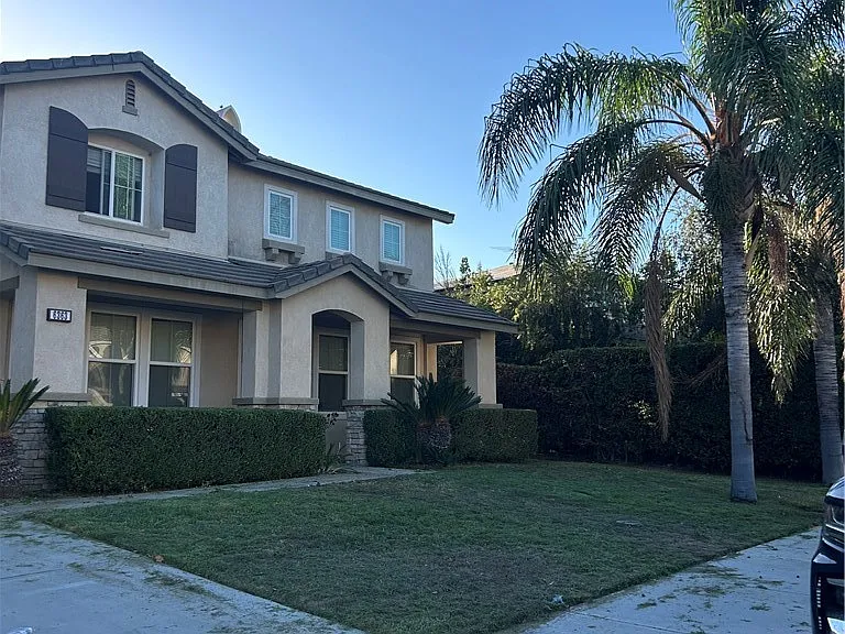 5751 Autumnwood Ln — Photo 8