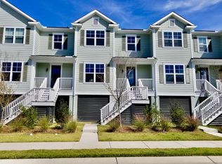 1566 Prince Edward St, Mount Pleasant, SC 29466