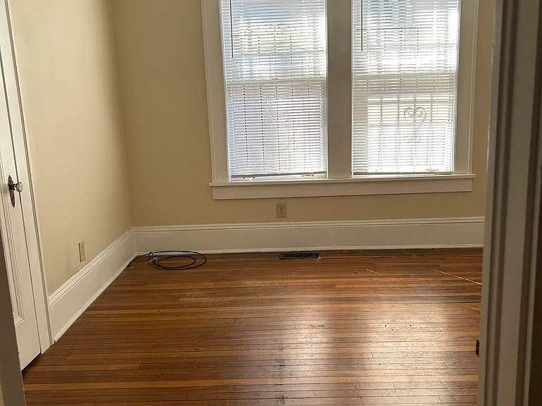 1434 Ralph David Abernathy Blvd SW — Photo 10