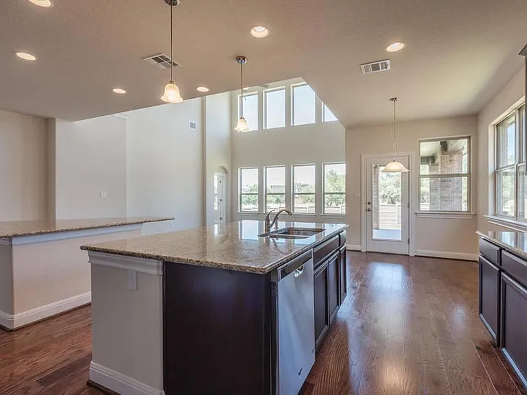4233 Privacy Hedge St — Photo 13