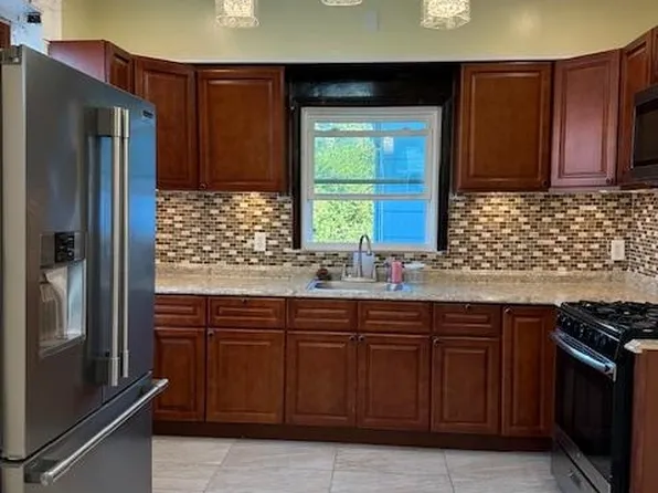 24 Cator Avenue image 6 of 9