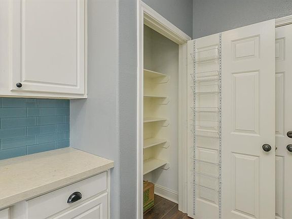 5th image of 8755 Thistlemoor Ln