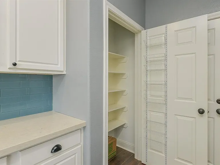 8755 Thistlemoor Ln — Photo 5