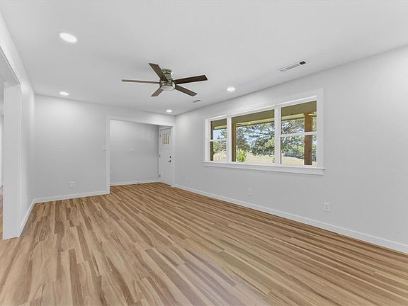 4th image of 12831 Hummingbird Rd
