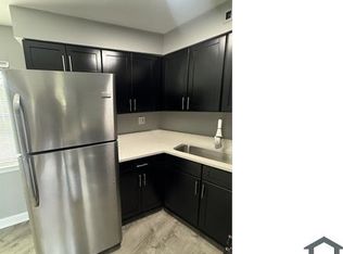 10226 S Walden Pkwy #2A, Chicago, IL 60643
