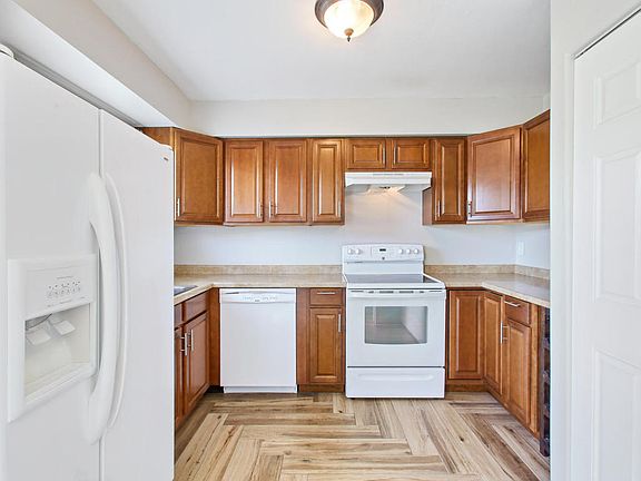 5th image of 1802 Wharf Ln