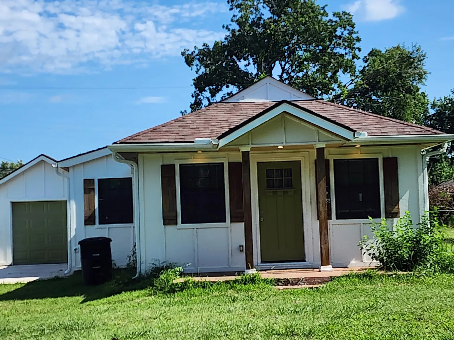 3 bed, 1157 sqft, $1,500 — Photo 2