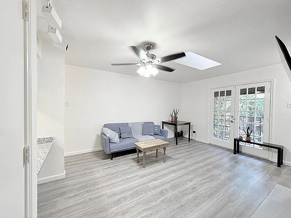 3rd image of 7522 Holly Hill Dr APT 12