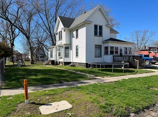 208 W Jackson St, Abingdon, IL 61410