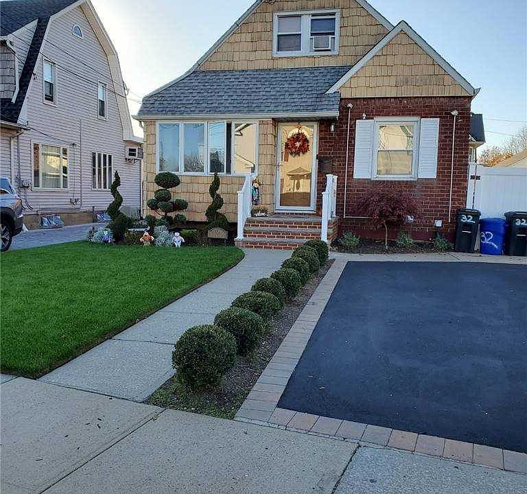 1st image of 32 Maplewood St