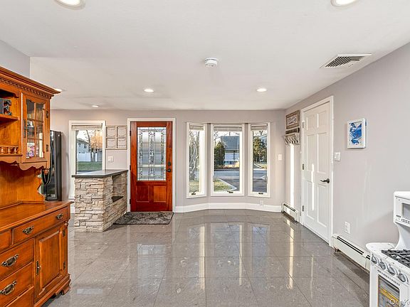 5th image of 5 Longleaf Lane