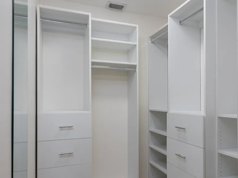 223 Lakewood Dr #223 — Photo 8