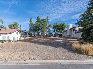 22610 Canyon Lake Dr S, Canyon Lake, CA 92587
