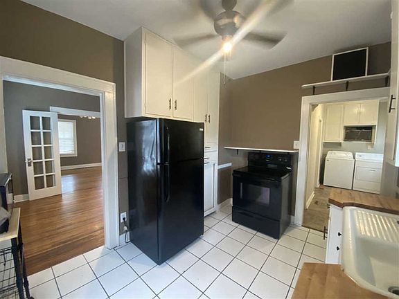 5th image of 928 E 11th Ave