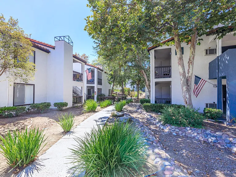 Tierra At Creekside — Photo 7