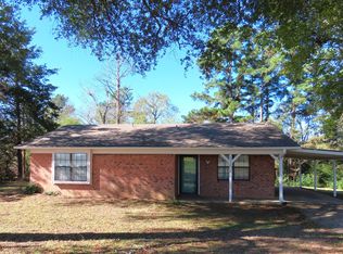 10568 Twin Oaks Dr, Tyler, TX 75707