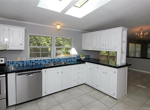 2nd image of 5010 Sierra Dr