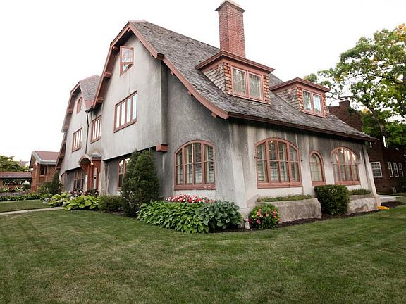 5th image of 440 Logan St SE