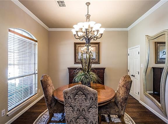4th image of 11105 New Orleans Dr