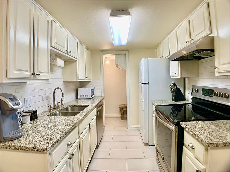 2124 Burton Dr Austin, TX, 78741 Apartments for Rent Zillow