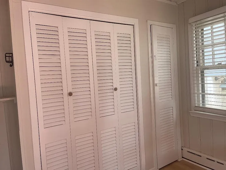 foyer with closet