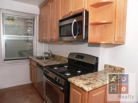 Sold by LoHo Realty | media 12