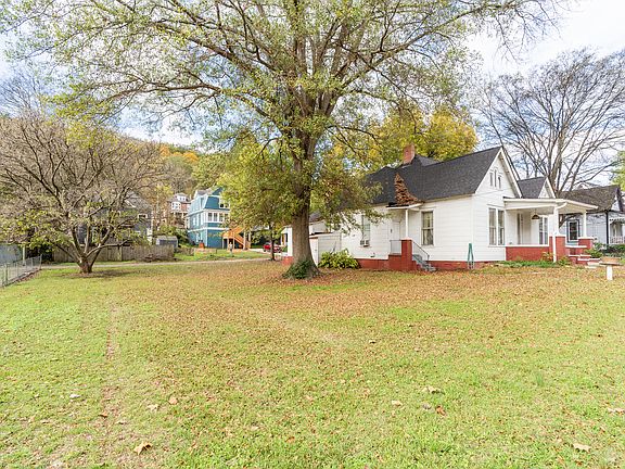 5th image of 4705 Saint Elmo Ave