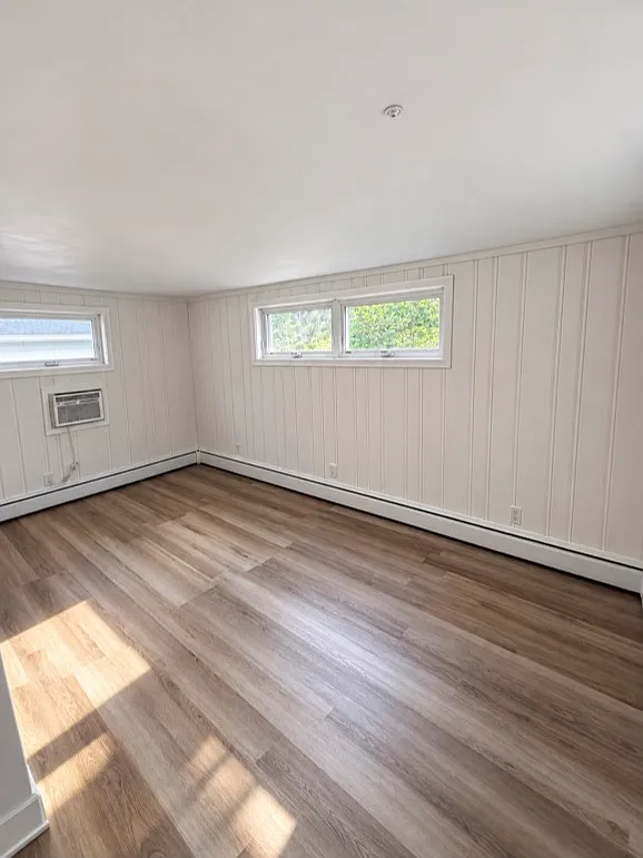 3 bed, $1,900 — Photo 4