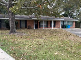 4221 Londontown Rd, Pascagoula, MS 39581