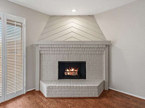 5th image of 7640 W Greenway Blvd APT 6F