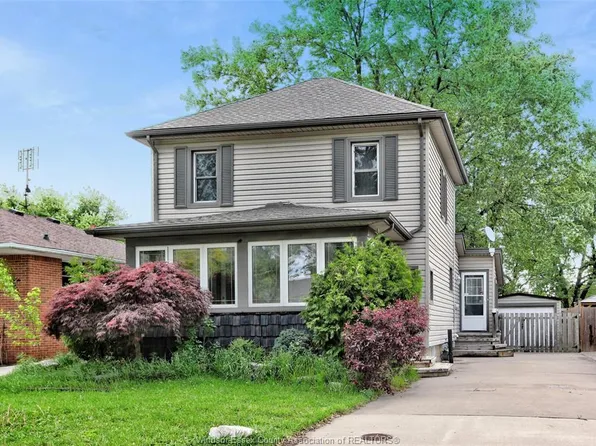 1054 Glidden Ave, Windsor, ON N8S 2P1