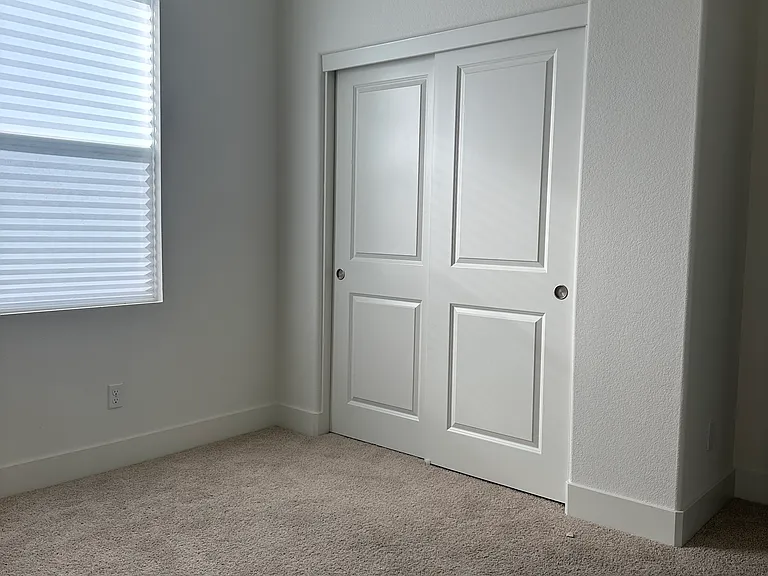 442 Manhattan Dr — Photo 7