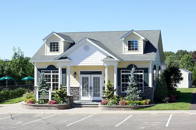 Fairfield Villas At Medford — Photo 20