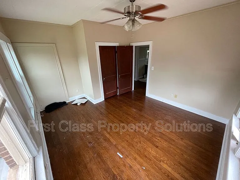 3029 1/2 NW 12th St — Photo 13